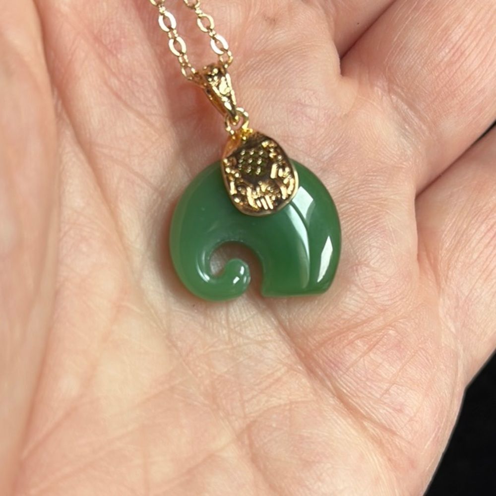 Natural Hetian Jade Elephant Pendant Necklace